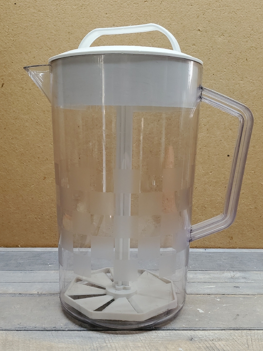 Pampered Chef Quick Stir 2 Quart Pitcher #6 G